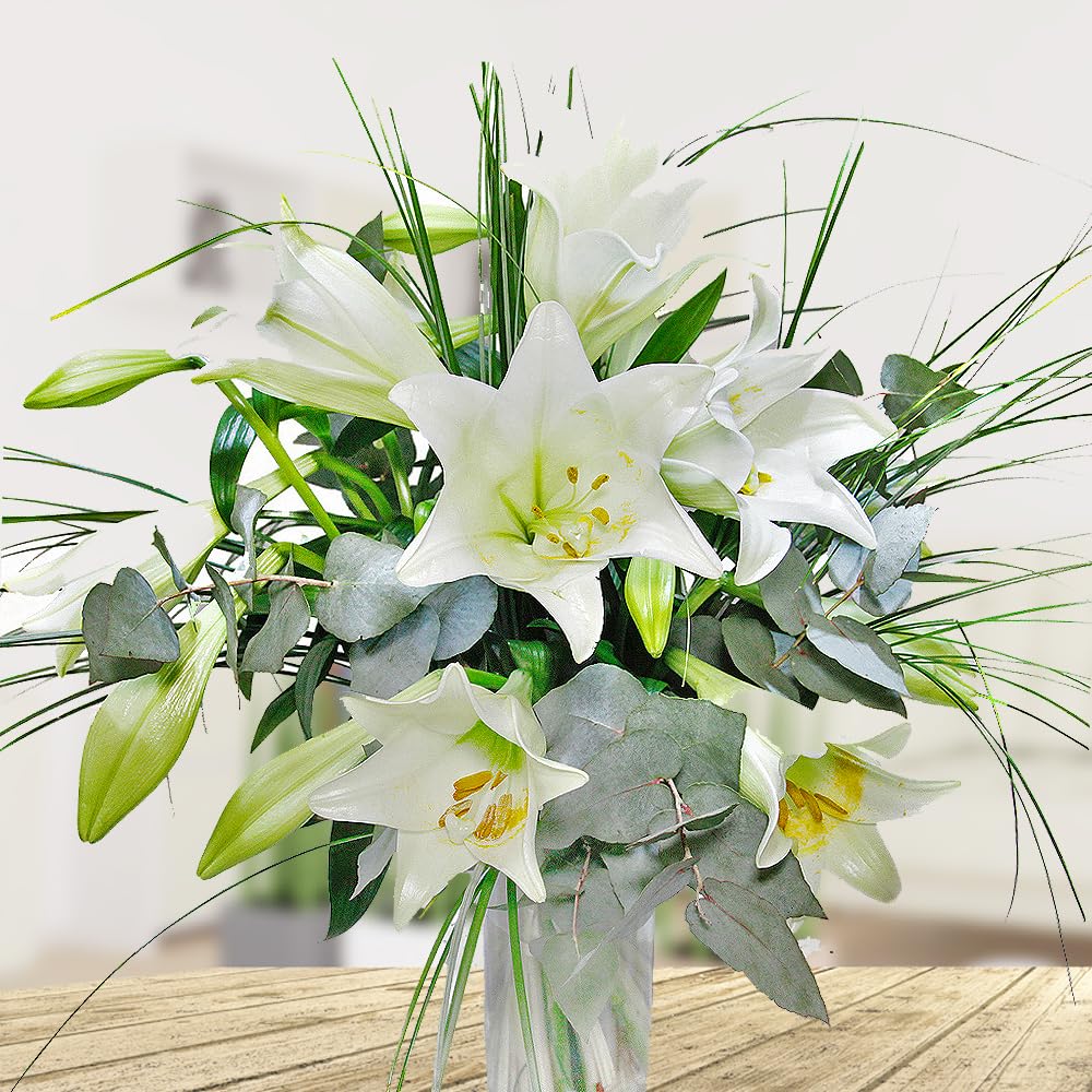 Lily Bouquet - Bouquet with Lilies and Eucalyptus - Includes Greeting Card  # White Lilies : Amazon.de: Garden