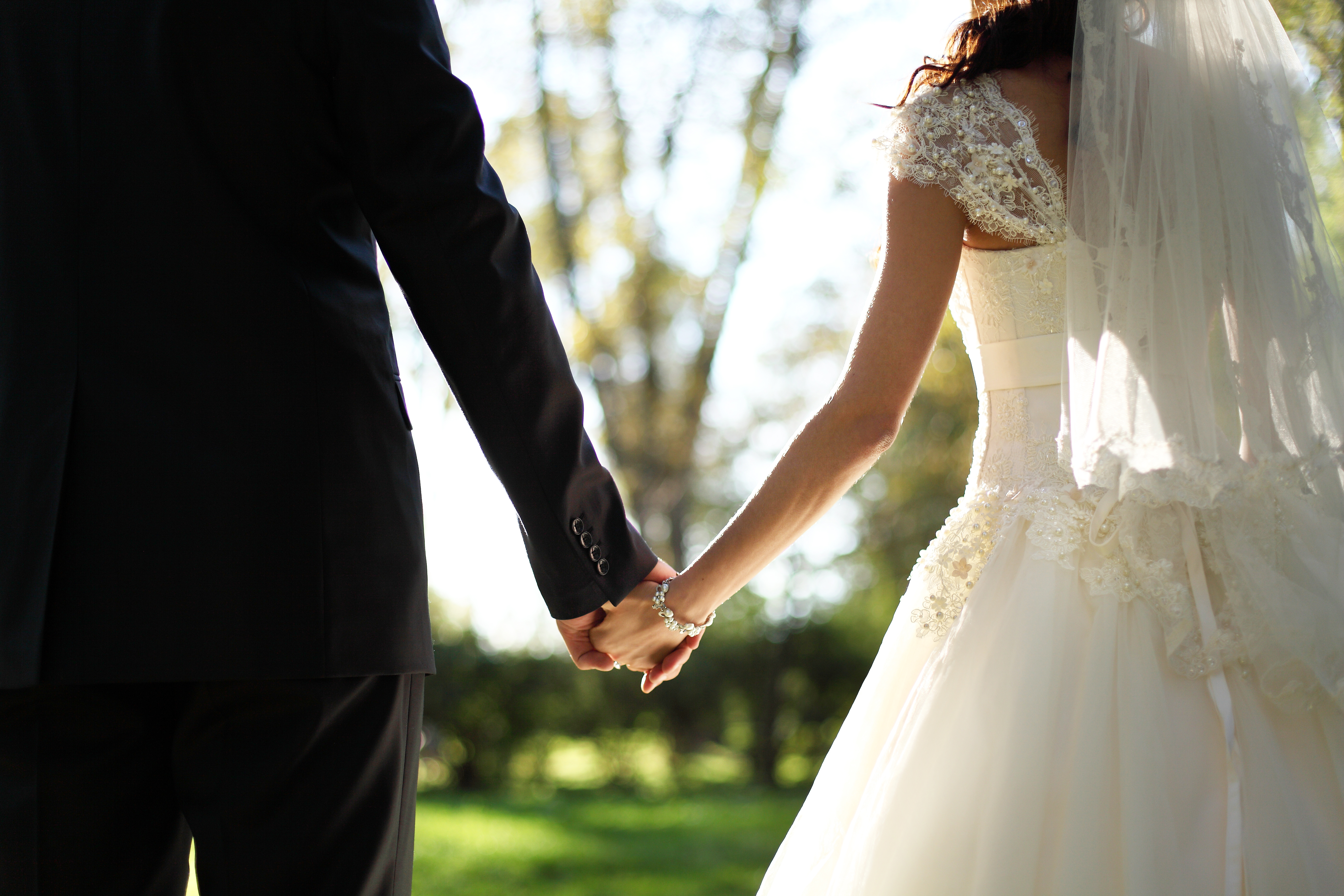 Why do marriages succeed or fail? | Vox