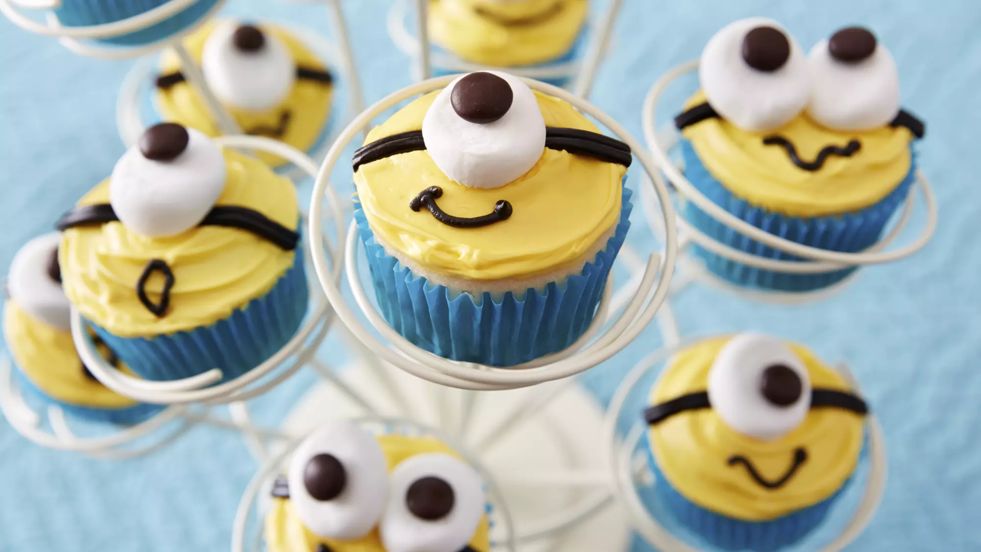 Minion Cupcakes