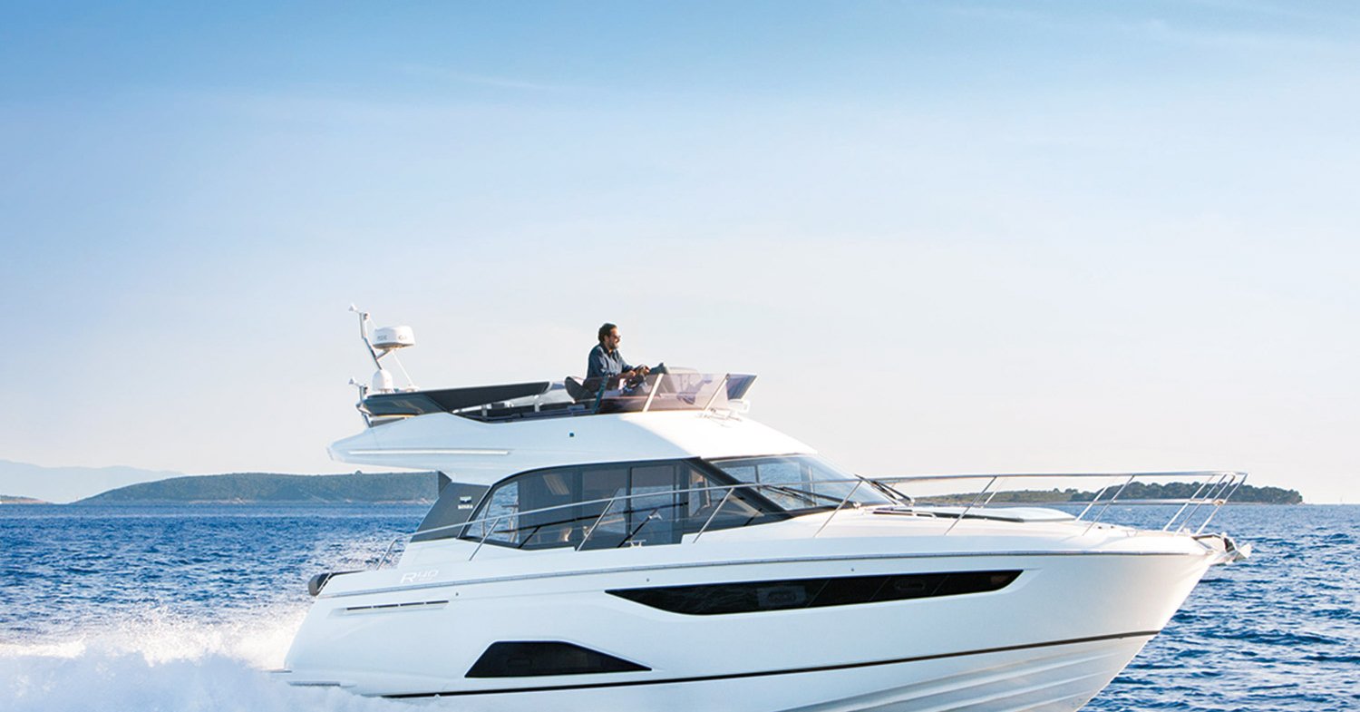 motor boats