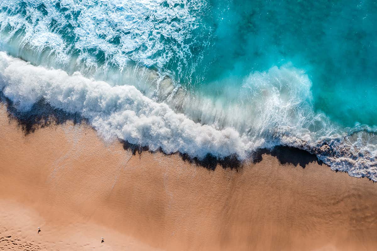 ocean wavess