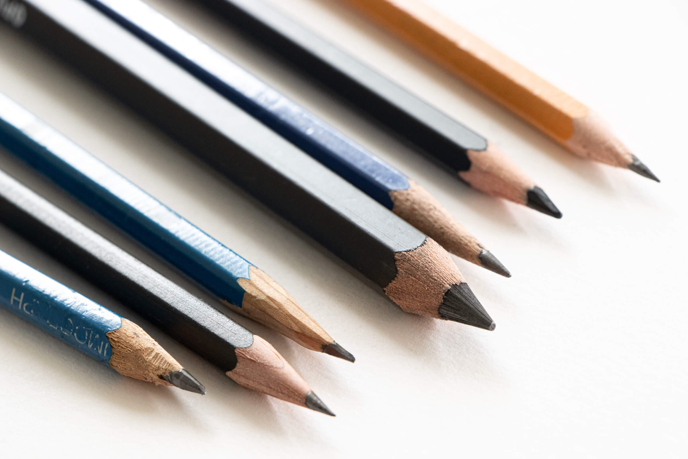 Pencils &amp; Graphite – Opus Art Supplies