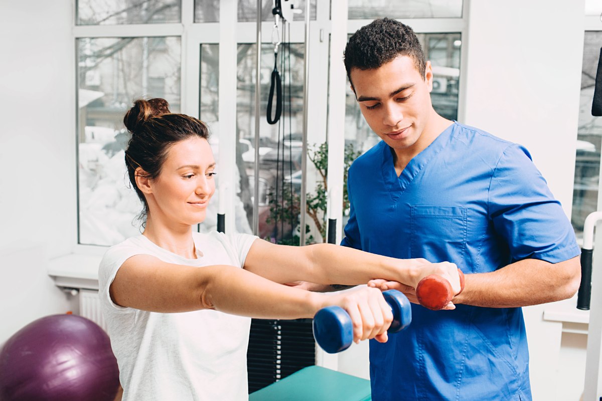 The Role of Physical Therapy in Sports Medicine | Alexander ...