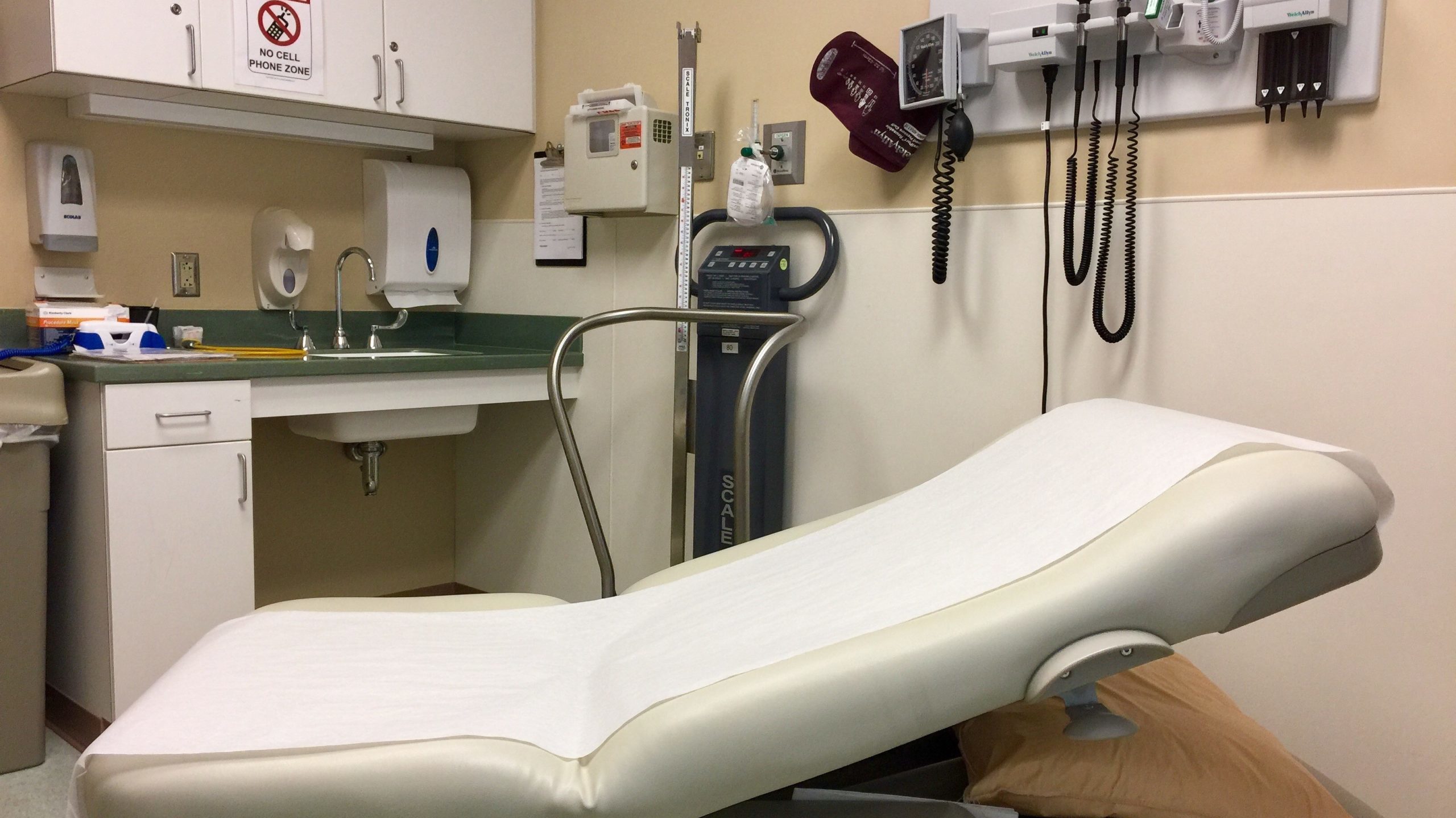 picture of a doctor s office