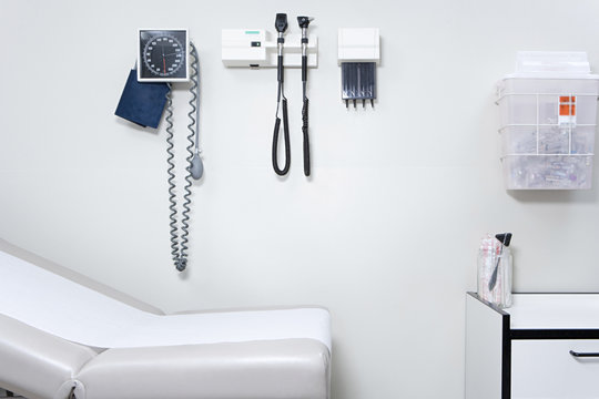 picture of a doctor s office