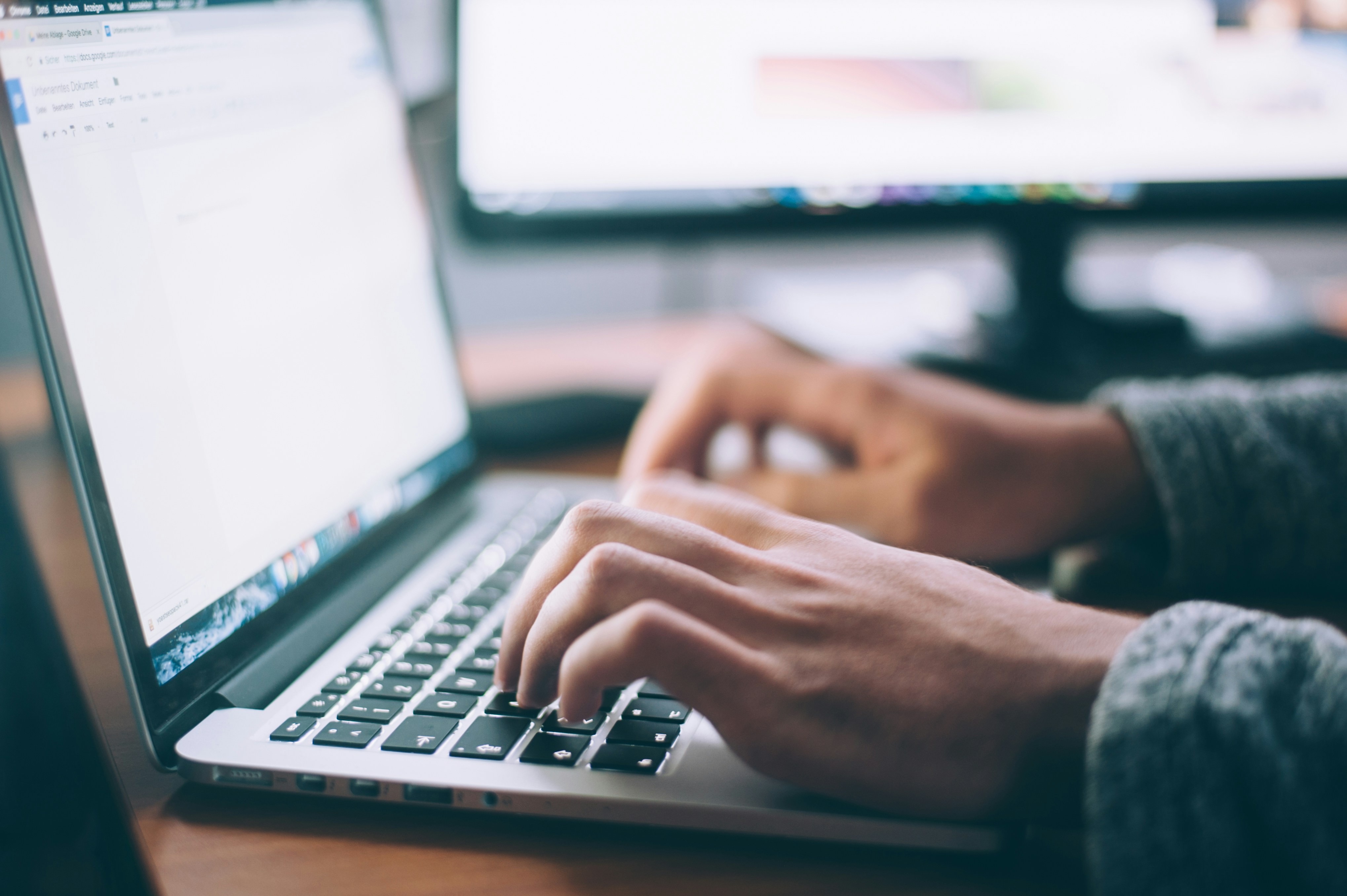 picture of someone typing