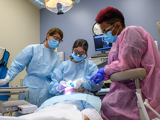 pictures of a dentist