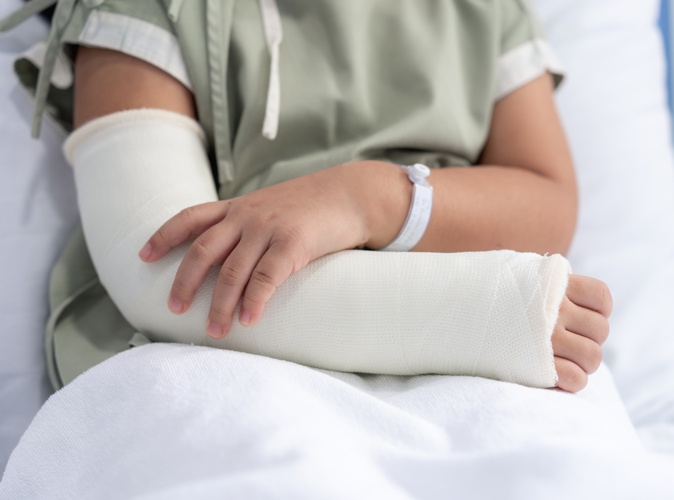 pictures of broken arm