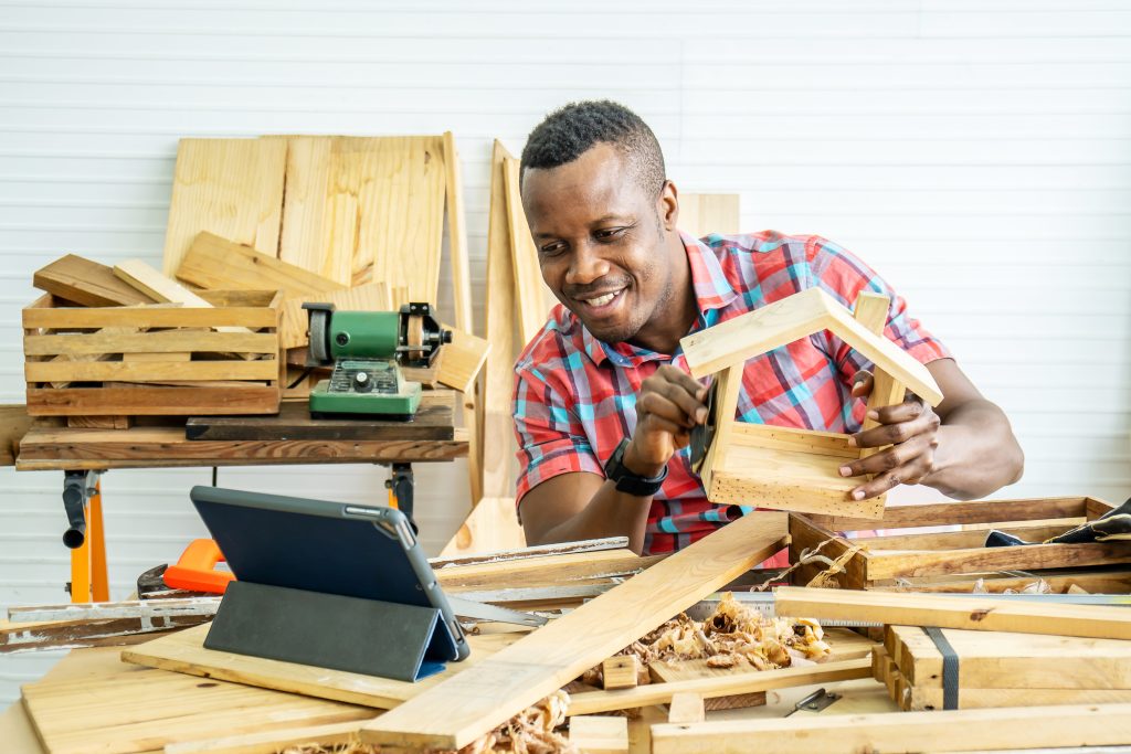 pictures of carpenters