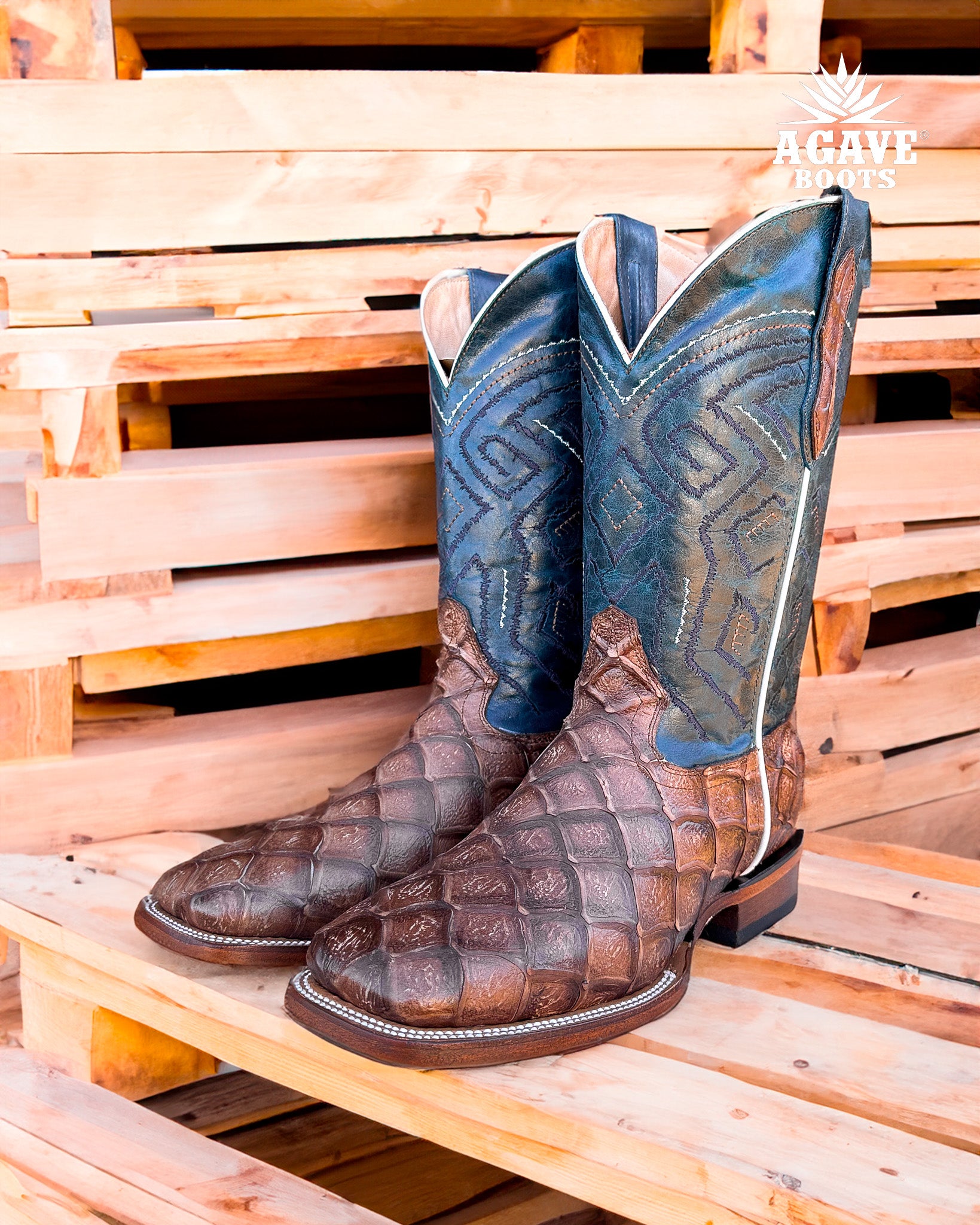 pictures of cowboy boots