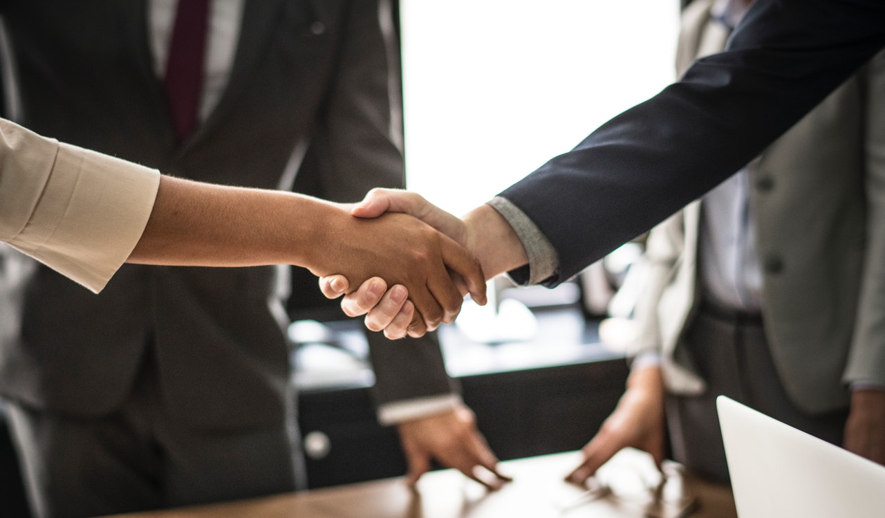 pictures of hand shake