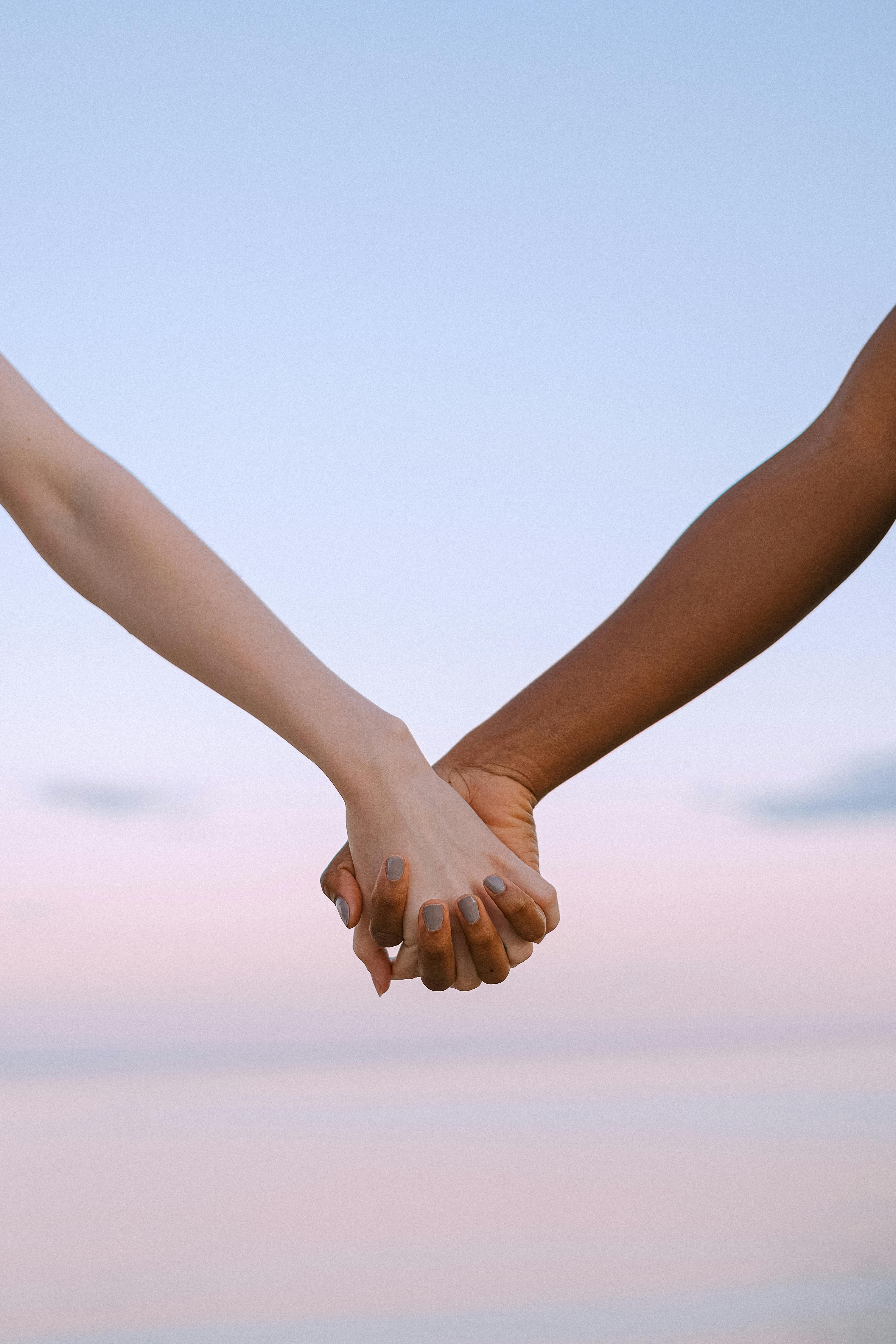 pictures of holding hands