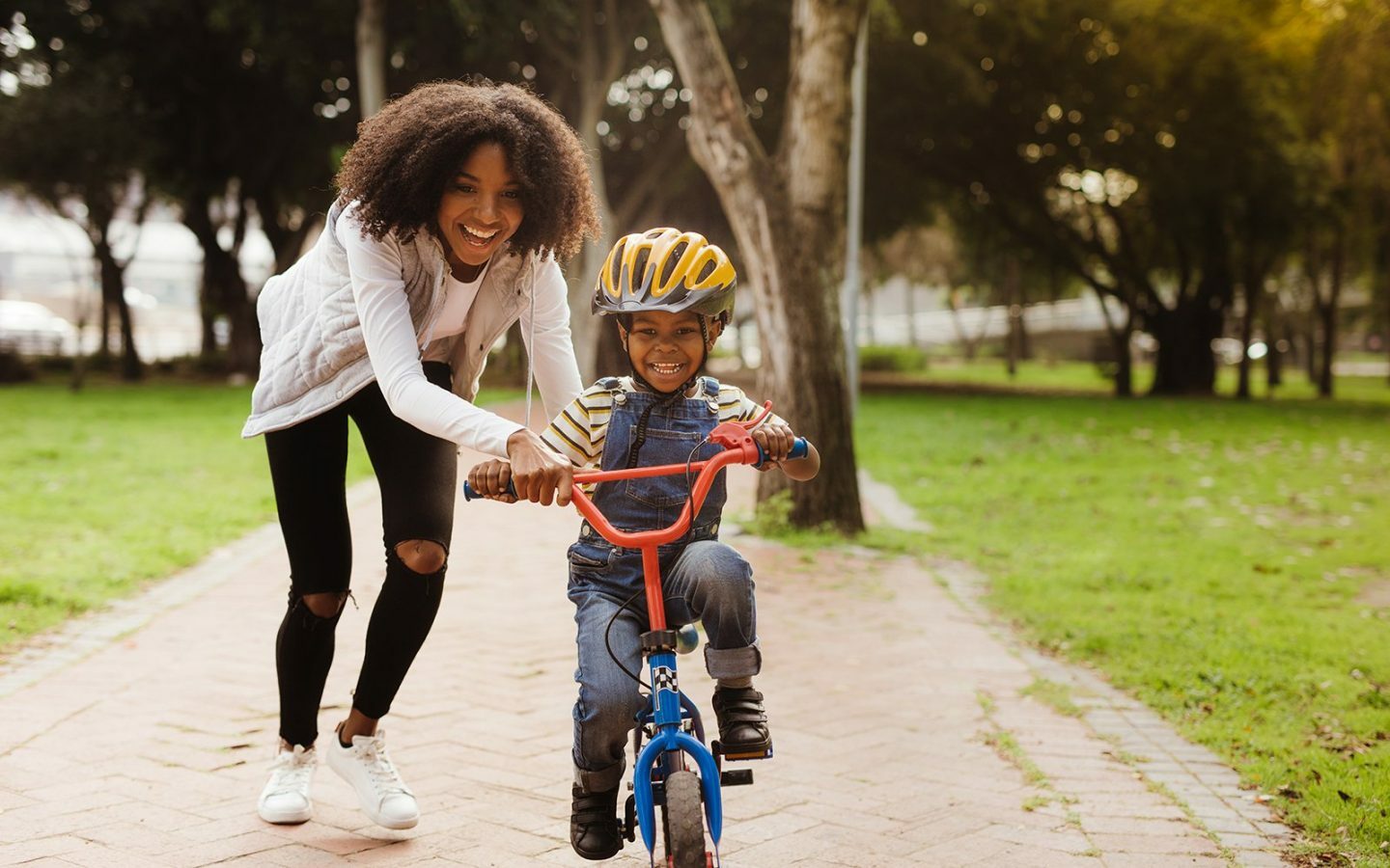 pictures of kids riding bikes