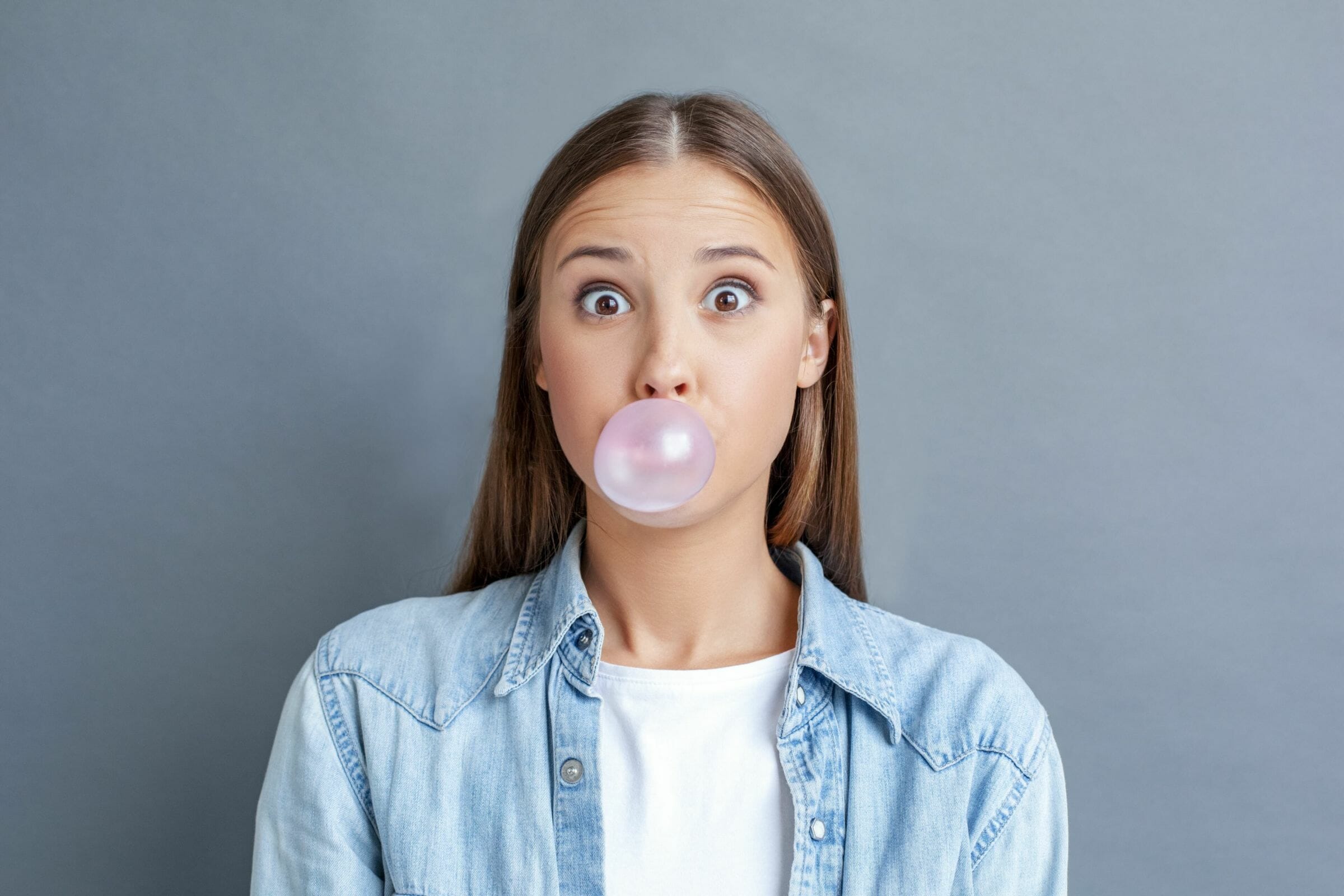 pictures of people chewing gum