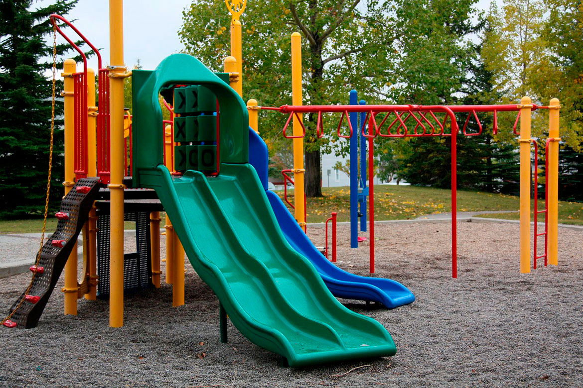 pictures of playground equipment