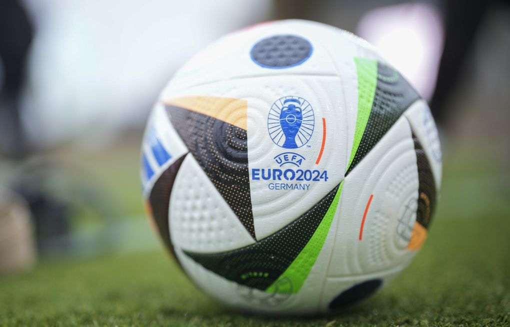 pictures of soccer ball