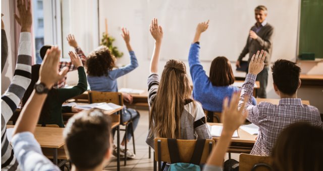 pictures of students in a classroom