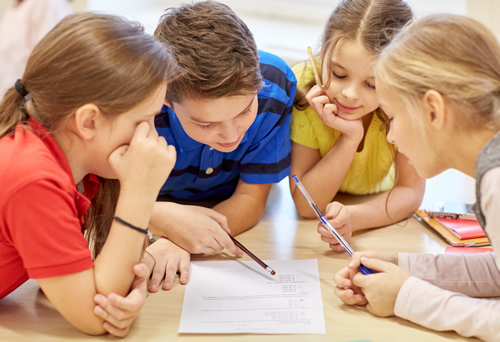 pictures of students working together