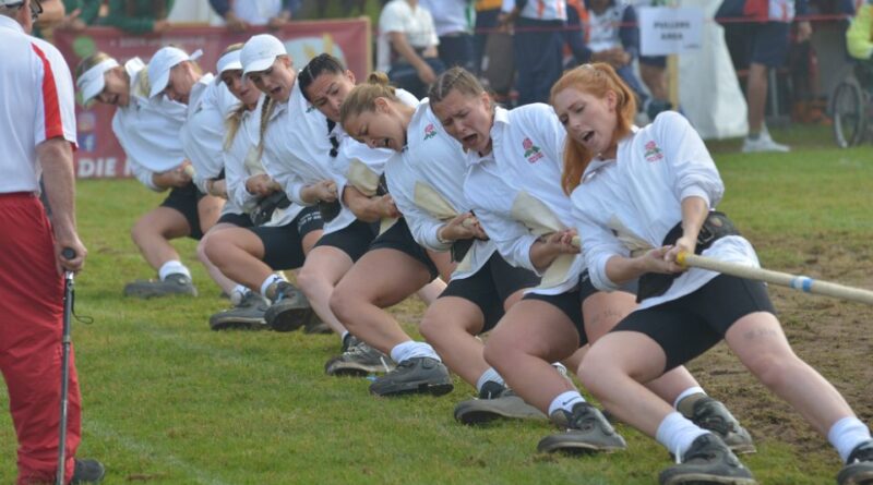 pictures of tug of war