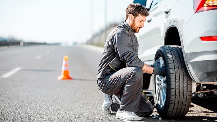 How Can We Use Roadside Assistance Cover in Car Insurance?