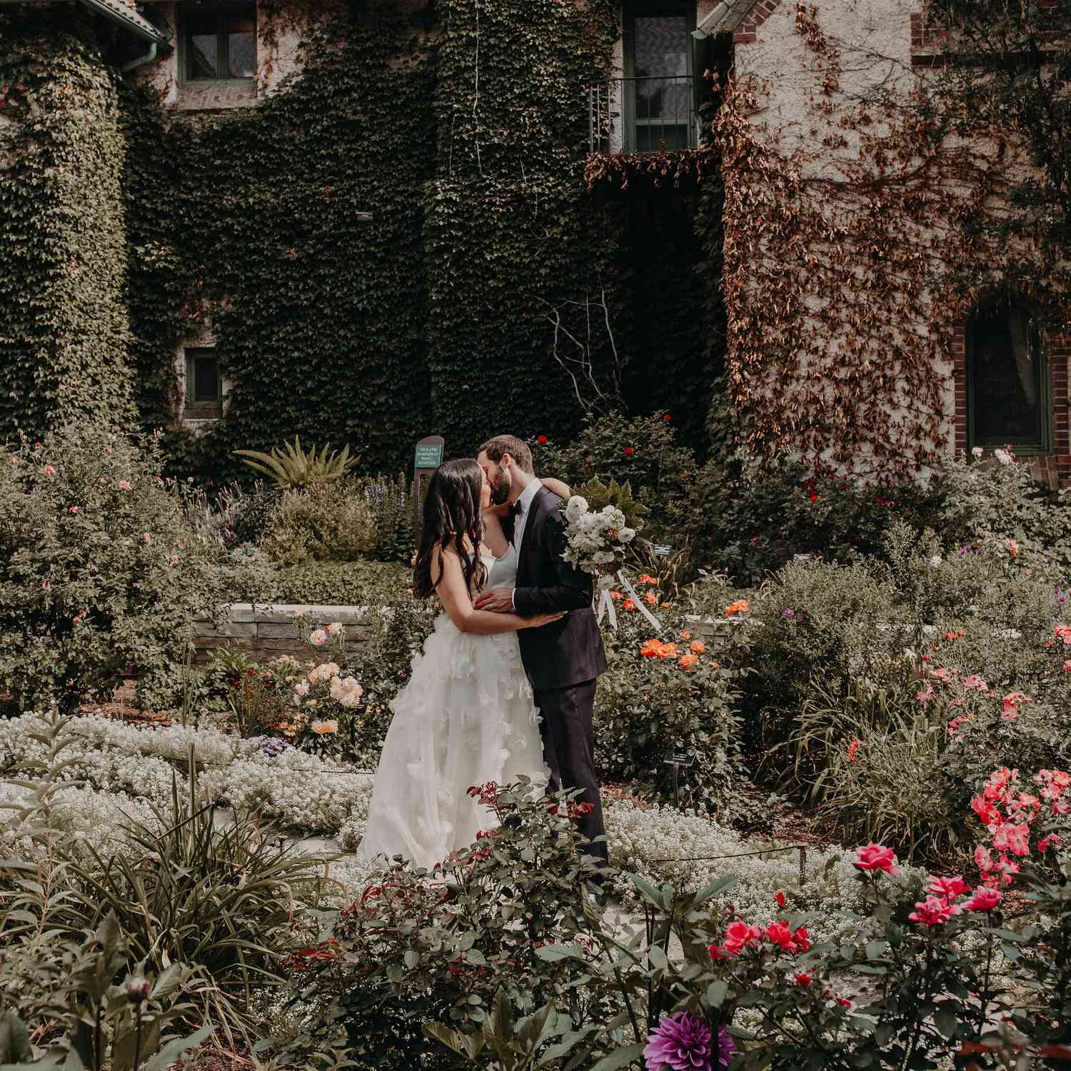 23 Romantic Wedding Ideas Youll Fall For
