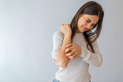 Scientists identify a culprit for chronic itch | National ...
