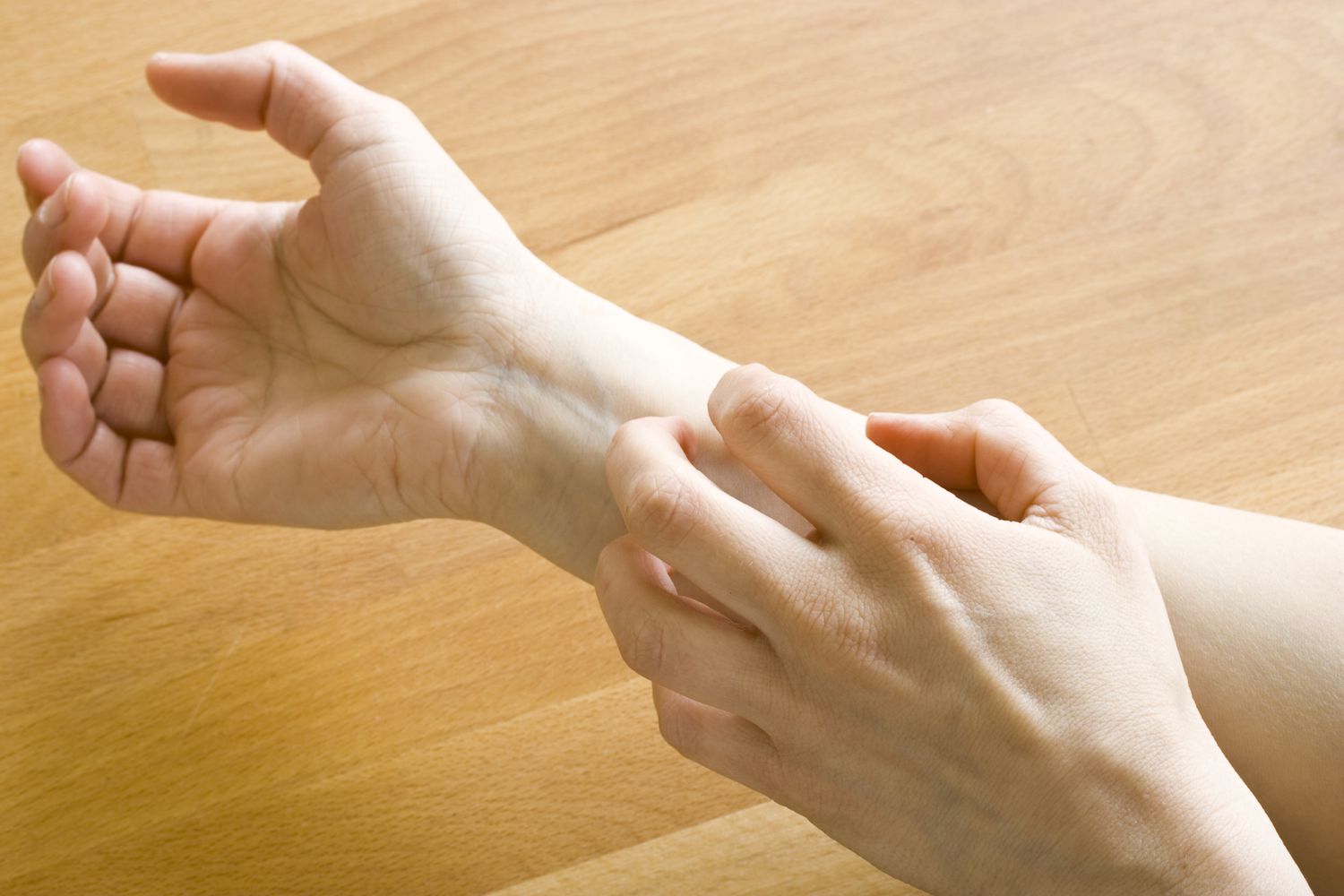 Itchy Rash on Arms and Legs: Causes and Itch Relief