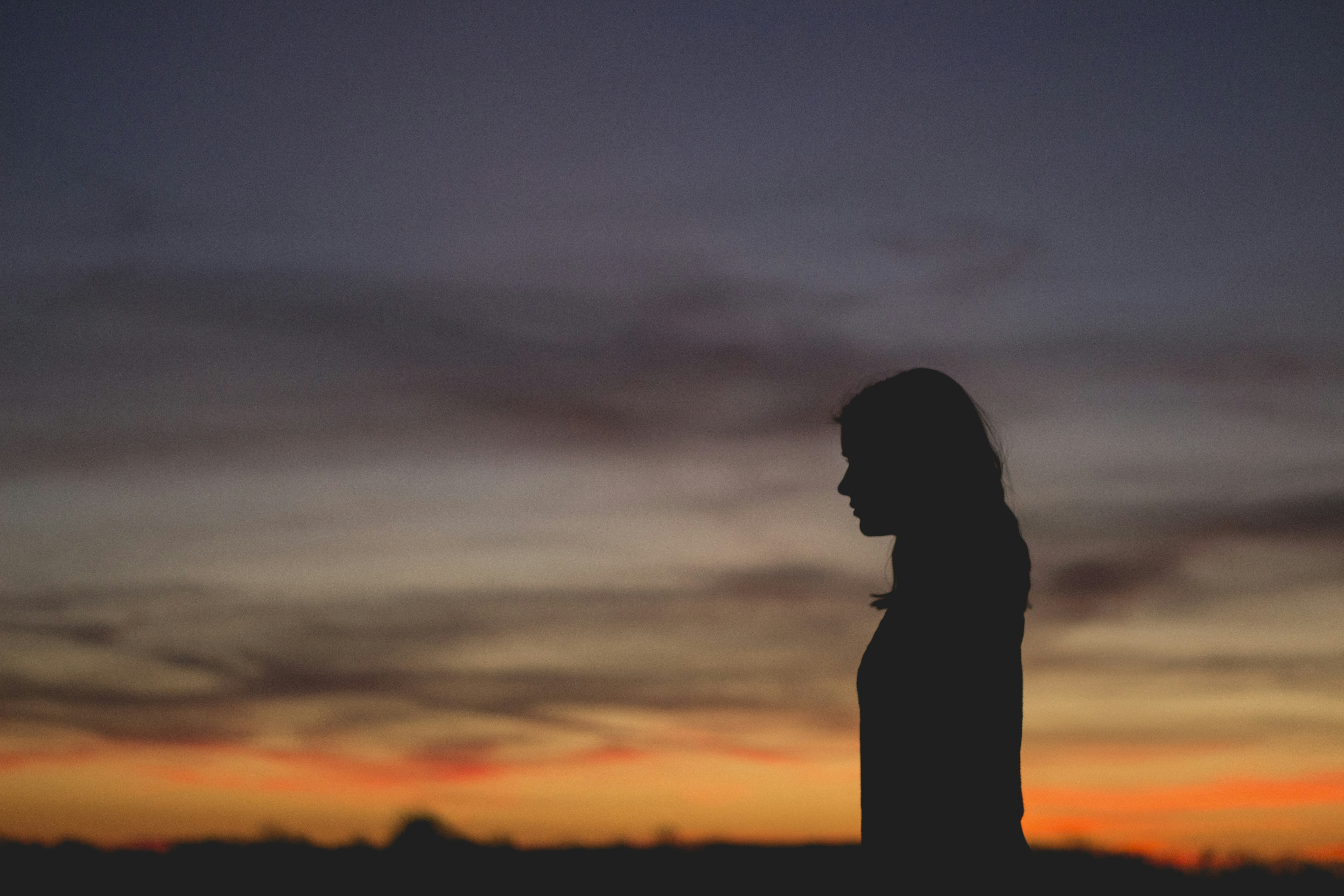 silhouette pictures of women