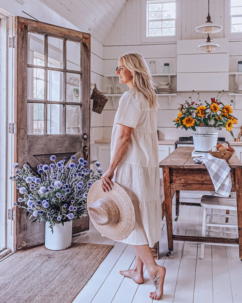 Simple Living: How To Live A Simpler Life | B Vintage Style