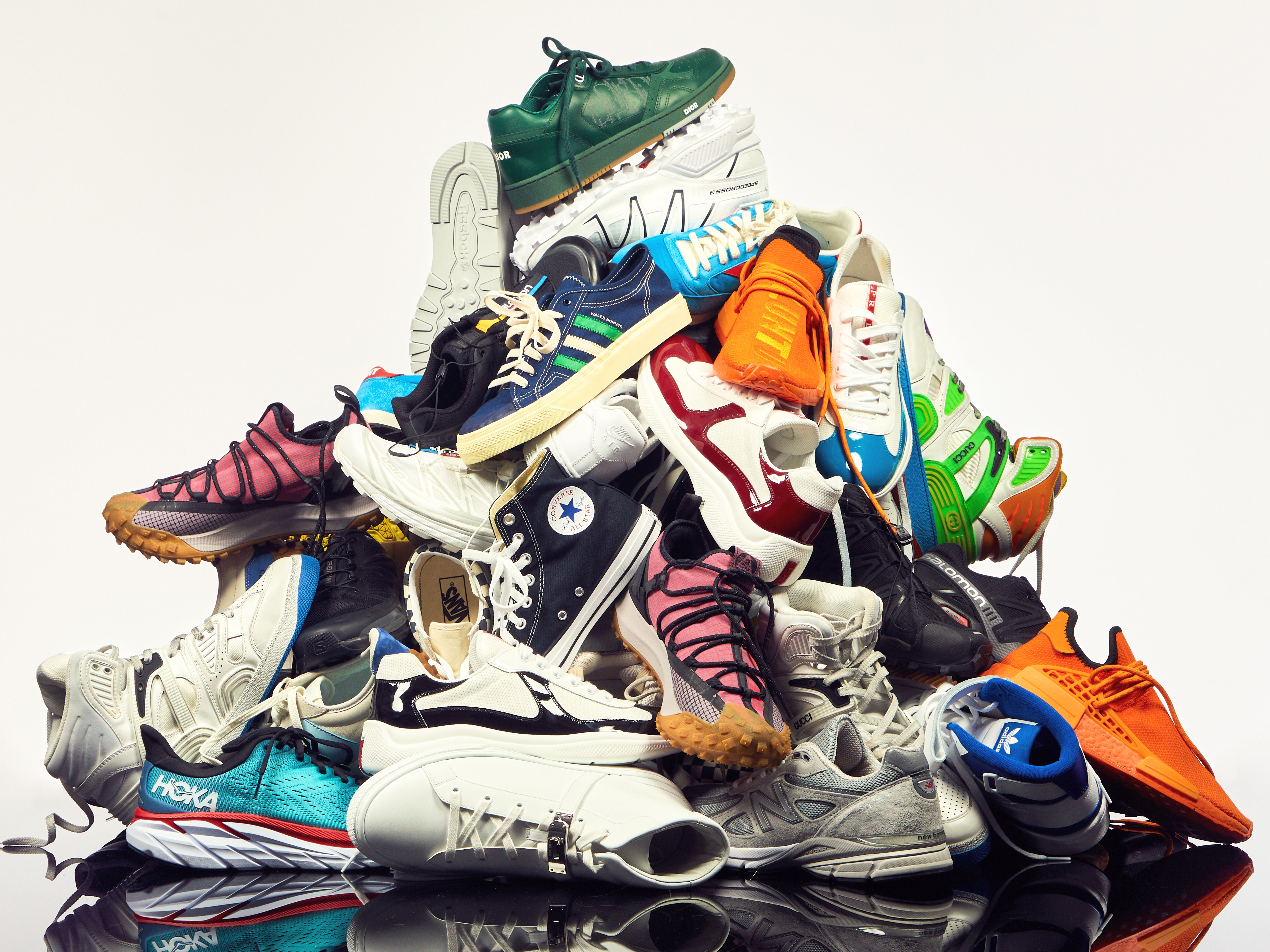 sneakers shoess