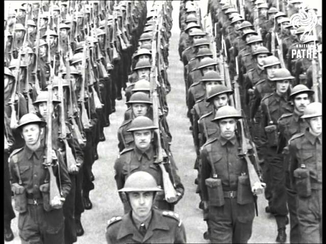 soldiers marchings