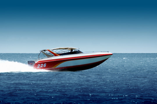 Speed Boat On Lake Images – Browse 78,769 Stock Photos, Vectors ...