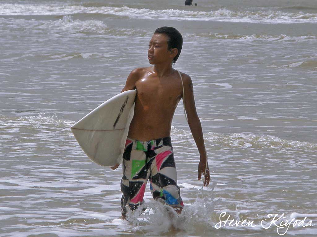 Cherating Young Surfer Boy | Young kid in Cherating are easy… | Flickr