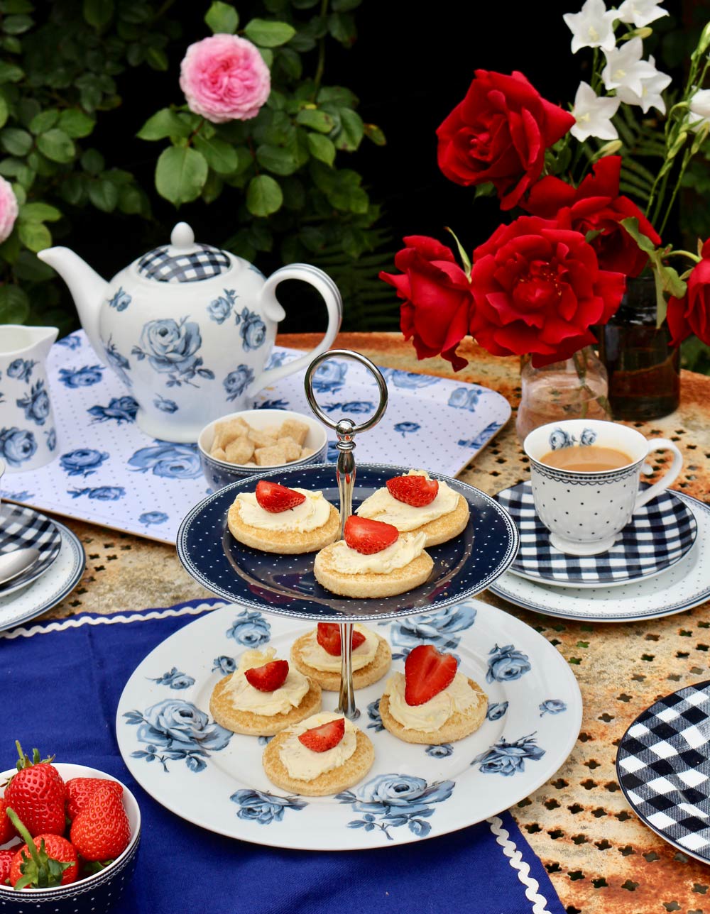 How to… have an afternoon tea party | Katie Alice