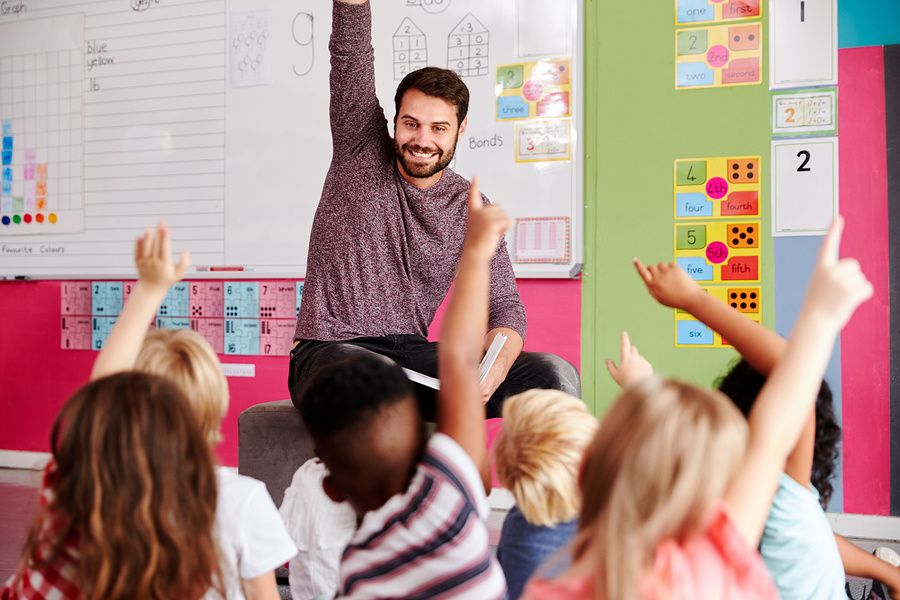 6 Things To Know Before Becoming A Teacher - Work It Daily