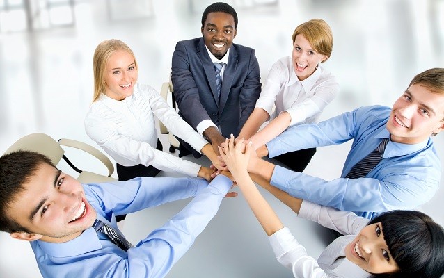 Look for these traits in successful team players | Harvey Mackay