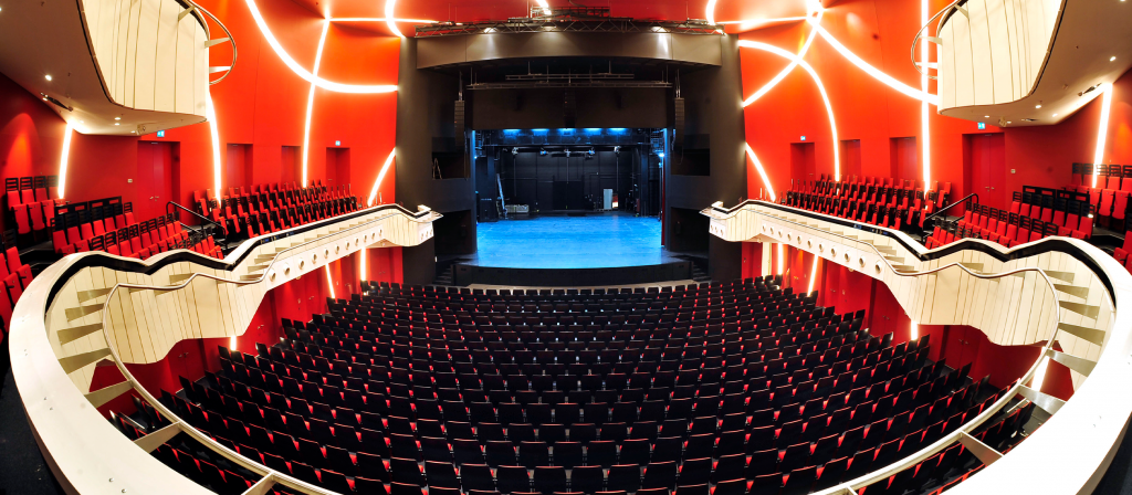 The Main Theatre Building | Deutsches Theater München