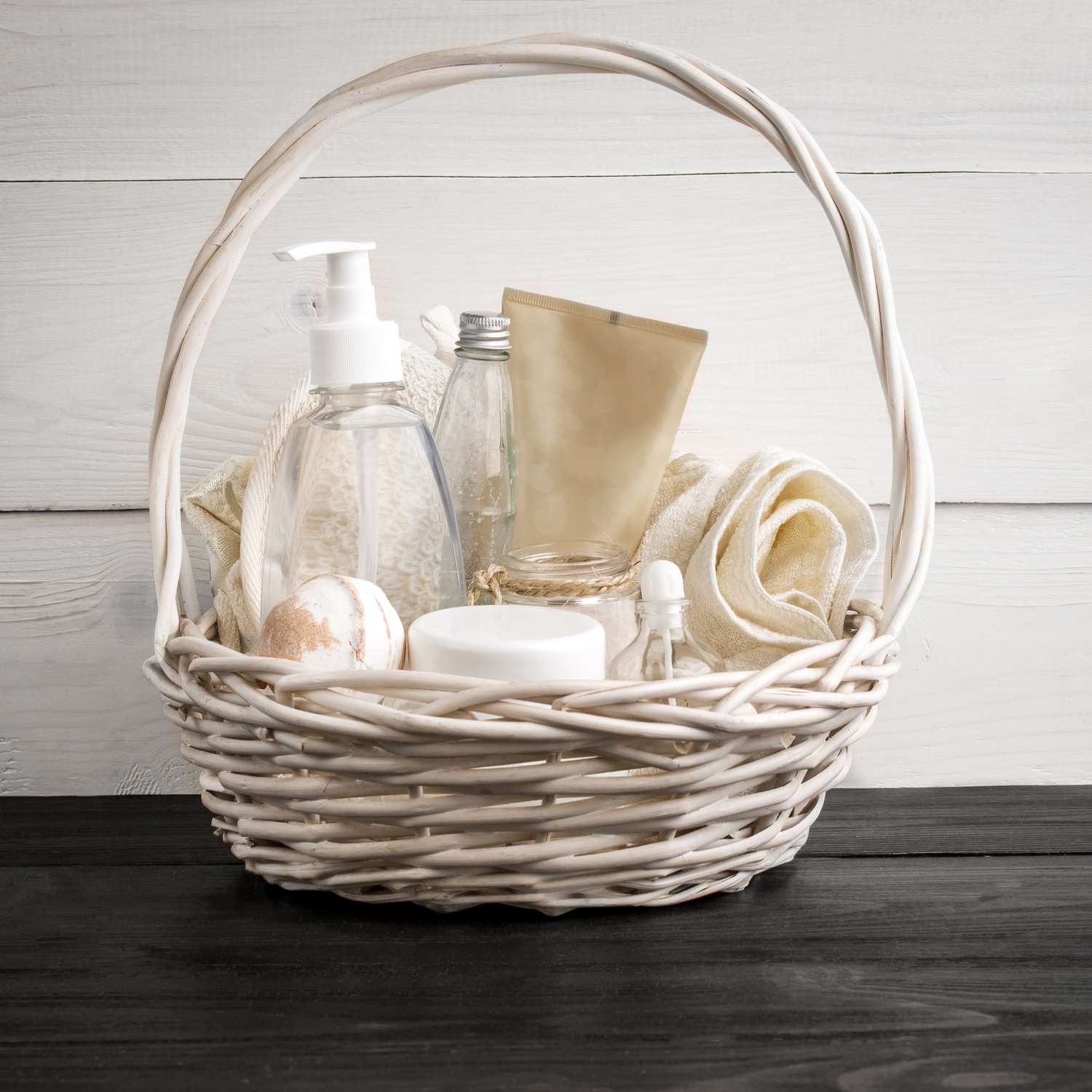 toiletries baskets