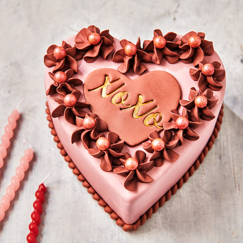 Valentines pink heart cake