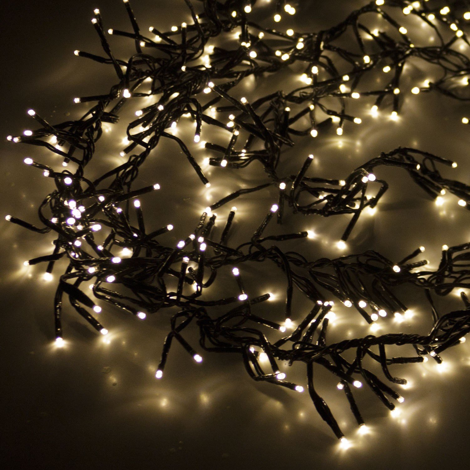 1500 LED Cluster Fairy Lights Warm White 30 m 8 Light Effects Indoor and  Outdoor Lighting for Christmas Trees : Amazon.de: Lighting
