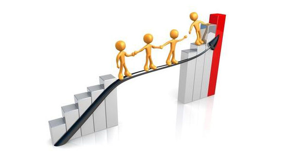Four orange 3D figures walk hand-in-hand up a curved arrow over ascending bar chart, symbolizing teamwork and growth.