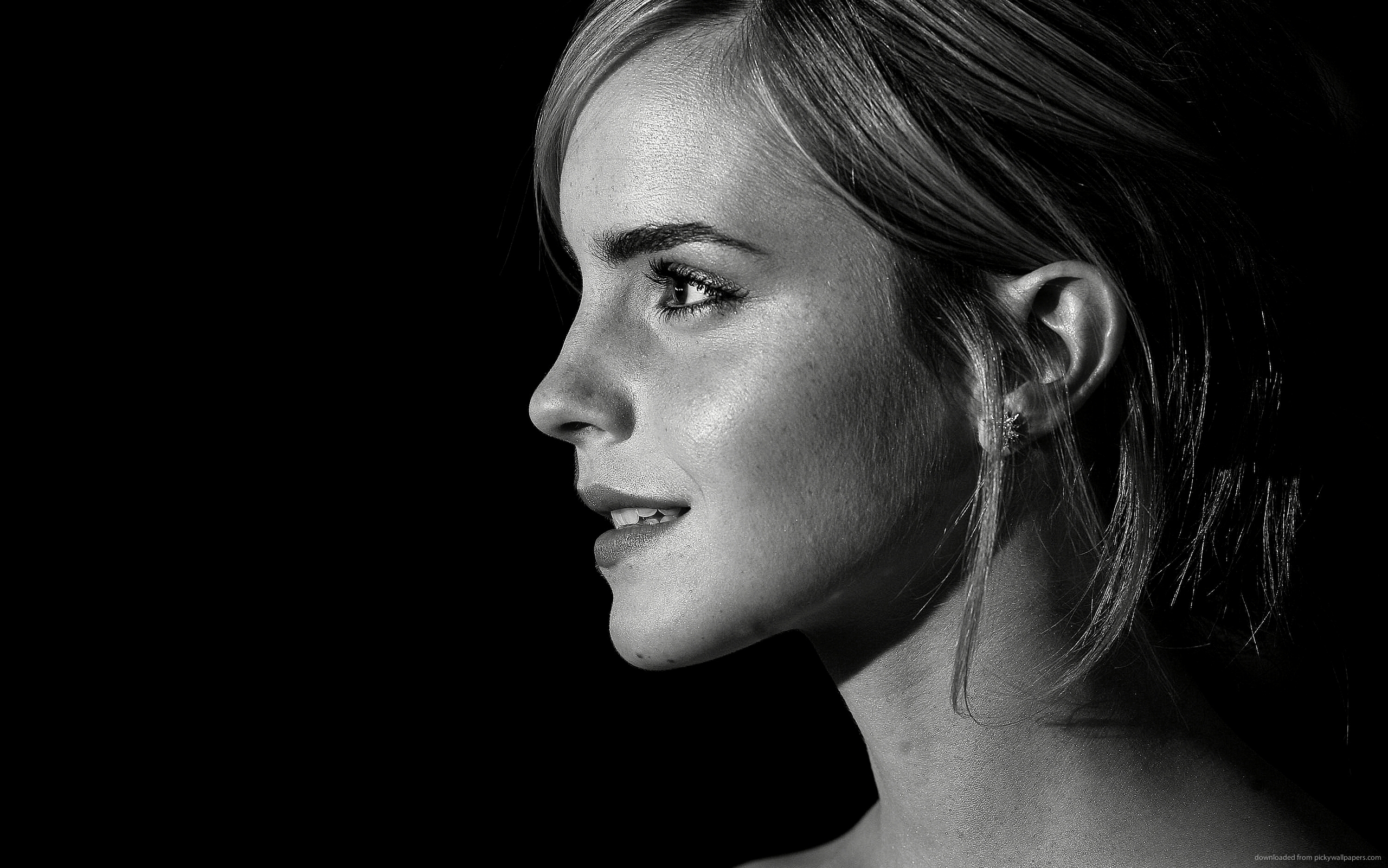 Download 2560x1600 Emma Watson Black And White Profile Wallpaper