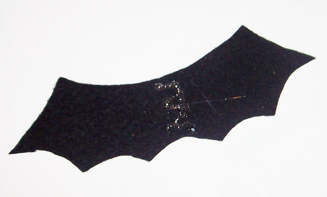 DIY Felt Bat Craft for Halloween Decorations