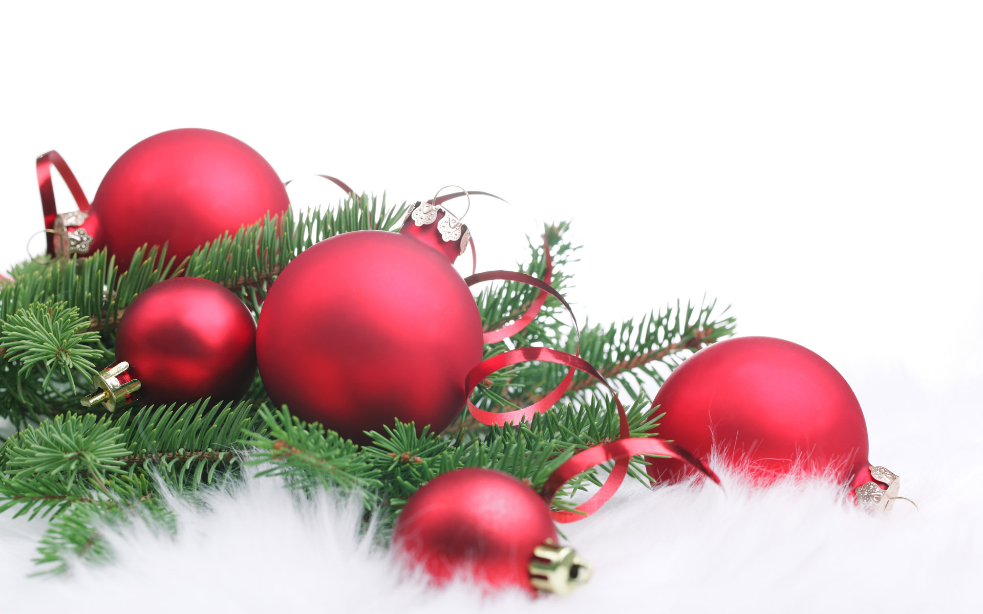 Red Christmas decorations - Christmas Wallpaper (22228020) - Fanpop