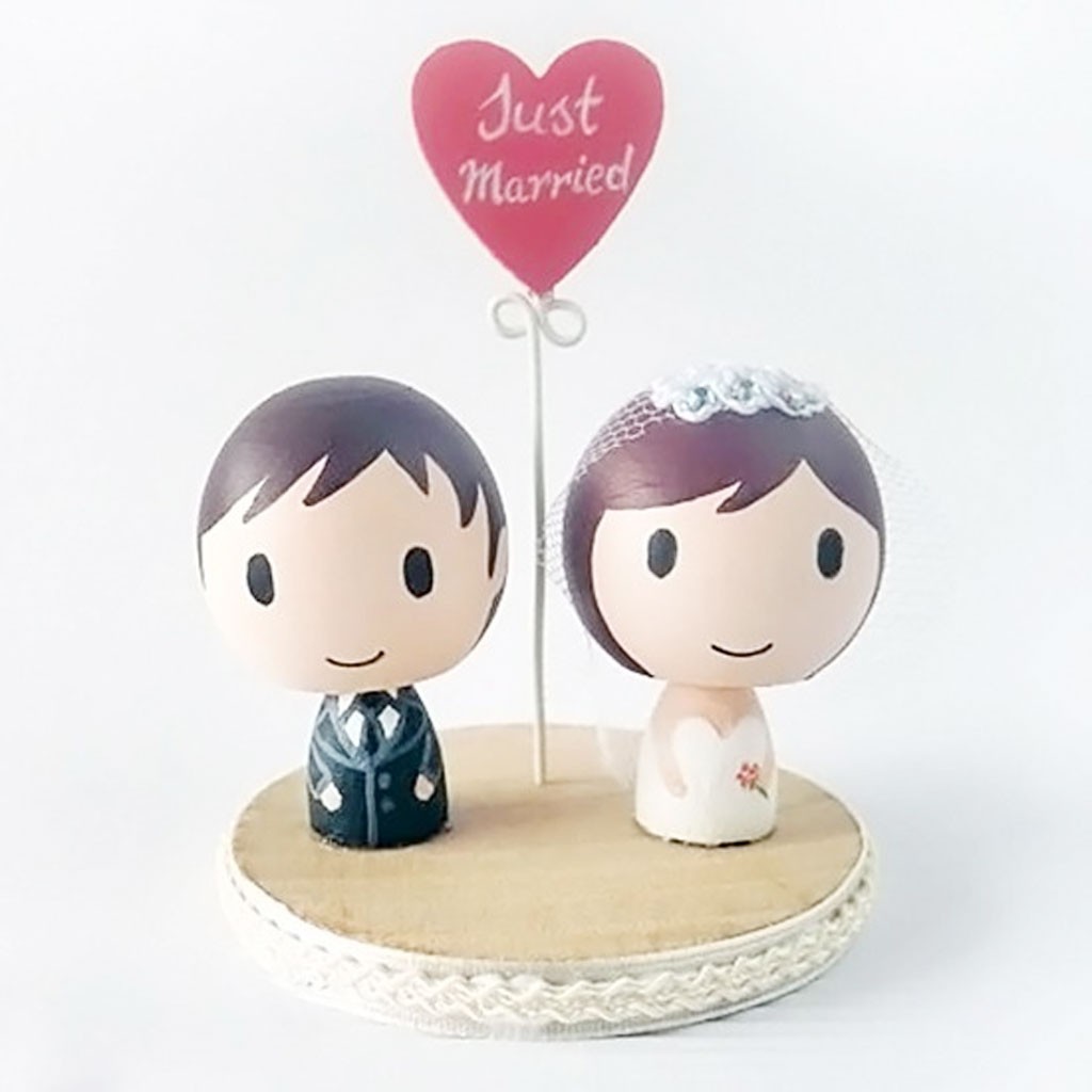 Custom Wooden Wedding Cake Topper - Cute Bride & Groom Figurines
