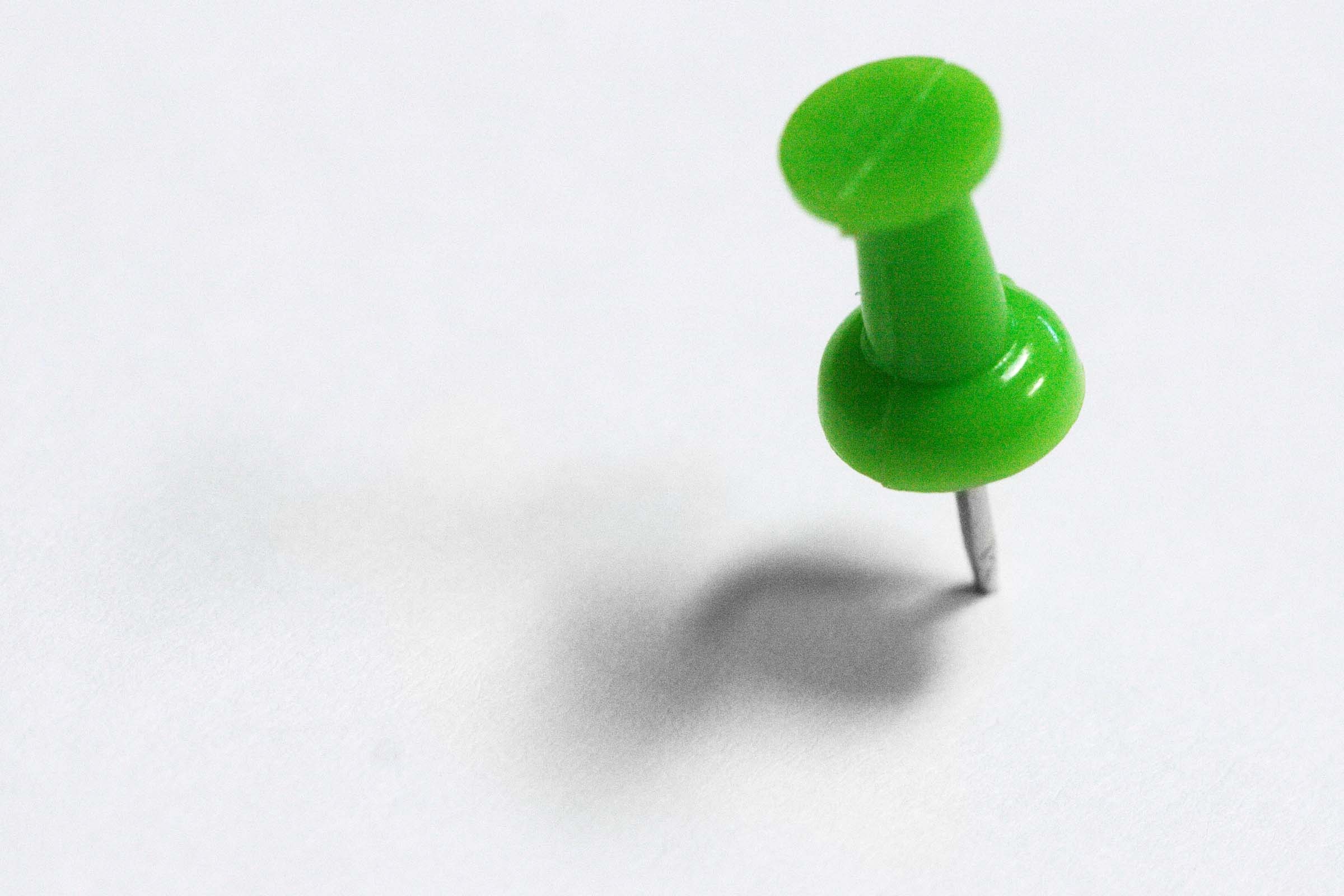 green thumbtack png